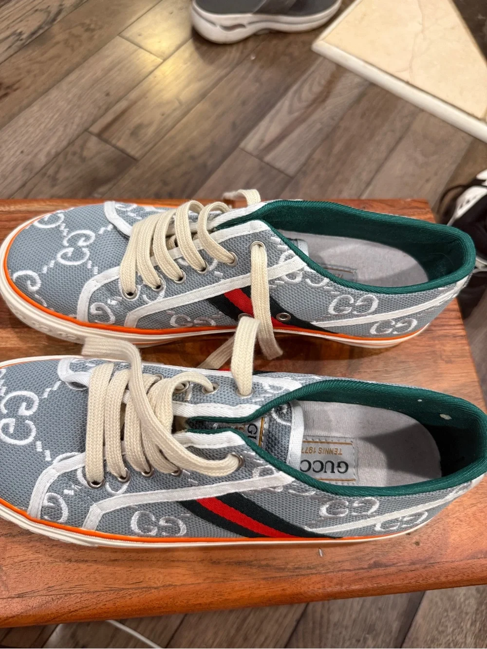 Gucci Mans tennis 1977 Gray GG Canvas Sneakers with Green Lining and Orange Trim